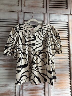 T.J.Maxx Black and Cream Abstract Puff-Sleeve Tunic